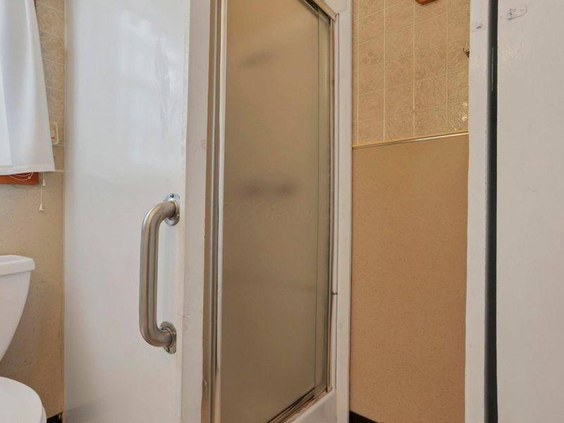 140 S Valley Street, Corning, OH 43730 Photo 18