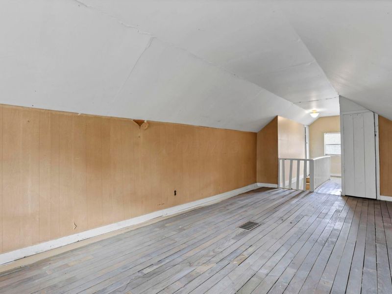 140 S Valley Street, Corning, OH 43730 Photo 19