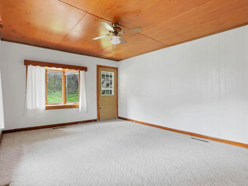 140 S Valley Street, Corning, OH 43730 Photo 27