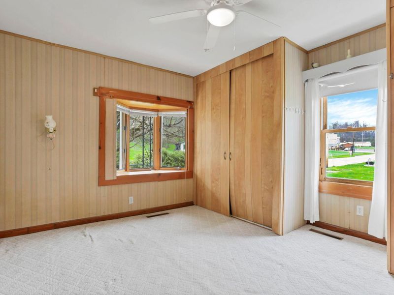 140 S Valley Street, Corning, OH 43730 Photo 38