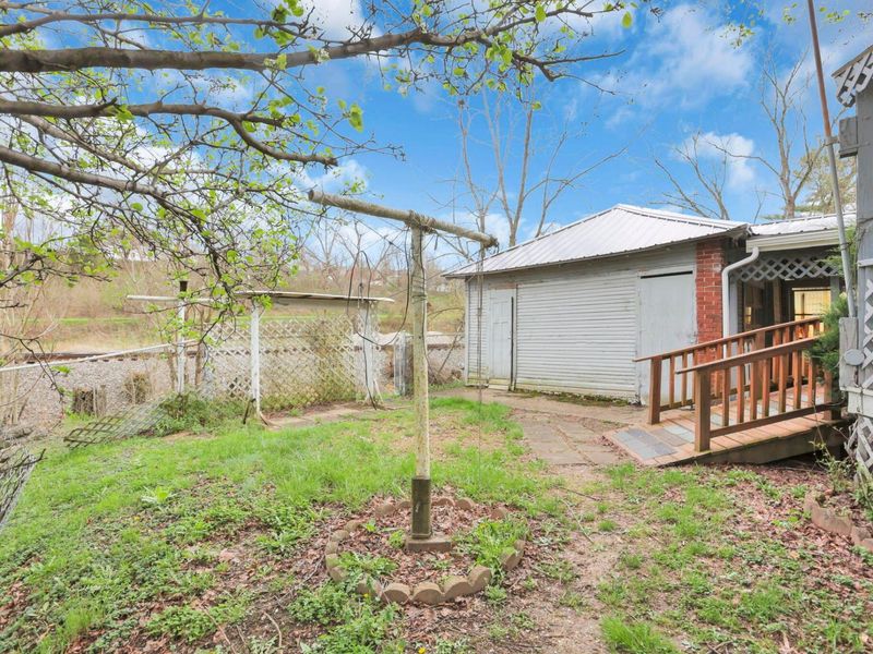 140 S Valley Street, Corning, OH 43730 Photo 42