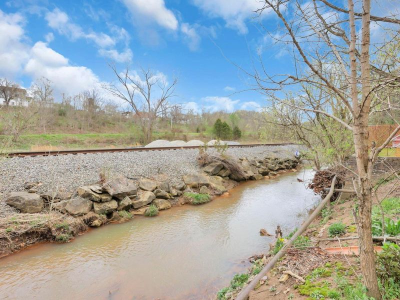 140 S Valley Street, Corning, OH 43730 Photo 54