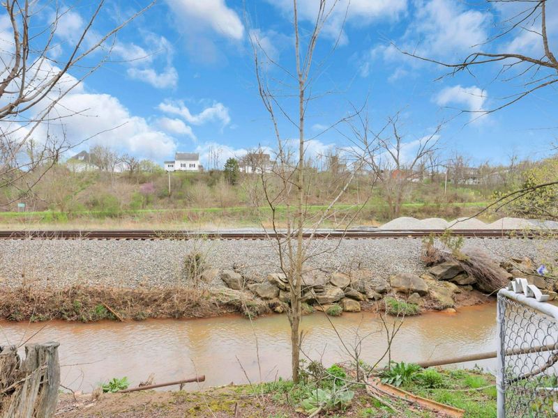 140 S Valley Street, Corning, OH 43730 Photo 57