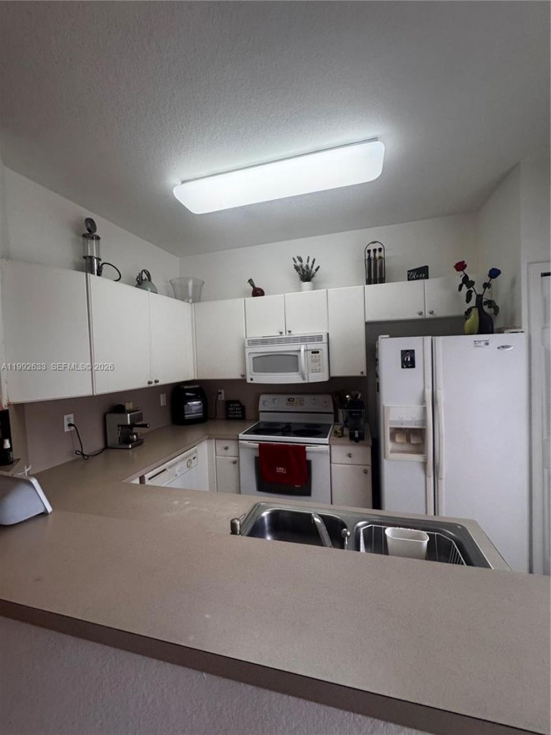 10723 NW 85th Ter, Unit 2-38, Doral, FL 33178 Photo