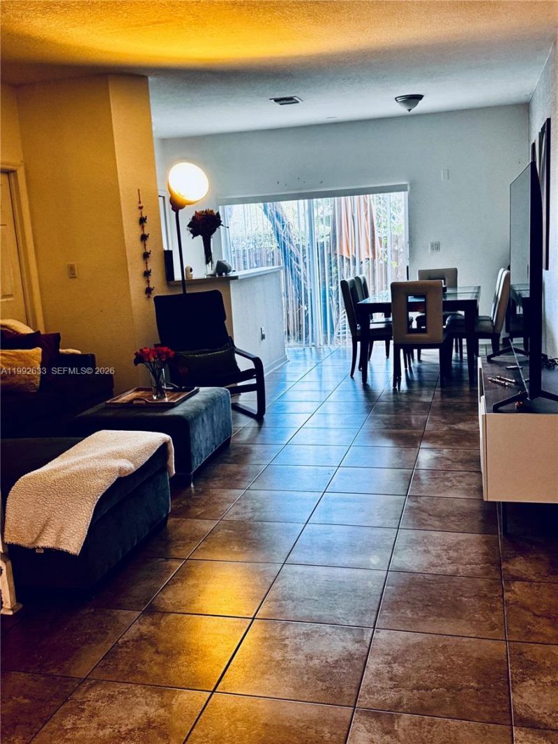 10723 NW 85th Ter, Unit 2-38, Doral, FL 33178 Photo