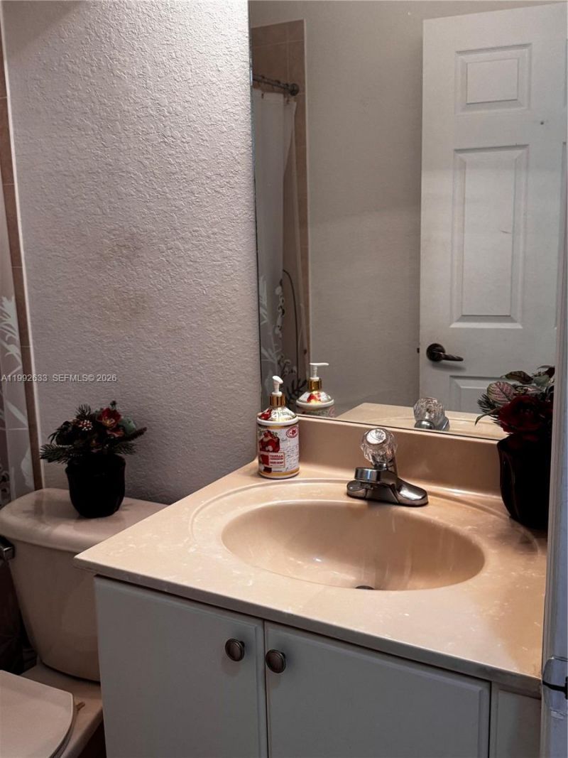 10723 NW 85th Ter, Unit 2-38, Doral, FL 33178 Photo