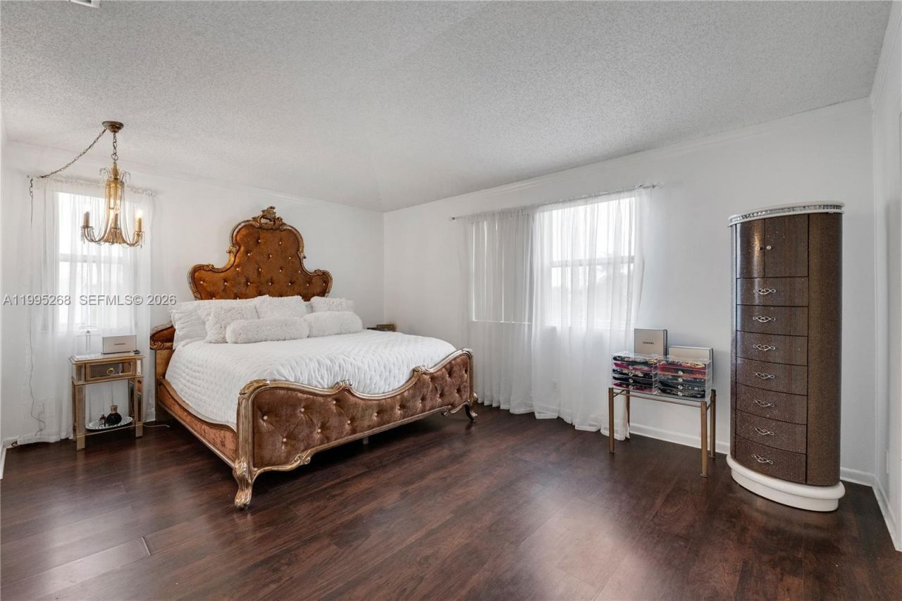 9800 Glacier Dr, Miramar, FL 33025 Photo