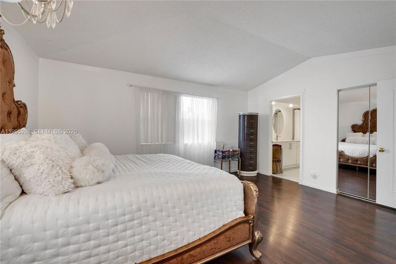 9800 Glacier Dr, Miramar, FL 33025 Photo