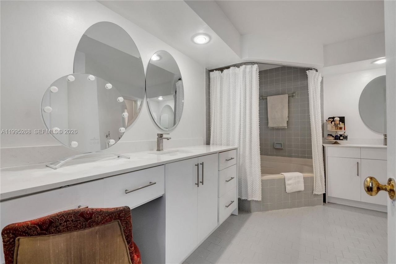 9800 Glacier Dr, Miramar, FL 33025 Photo