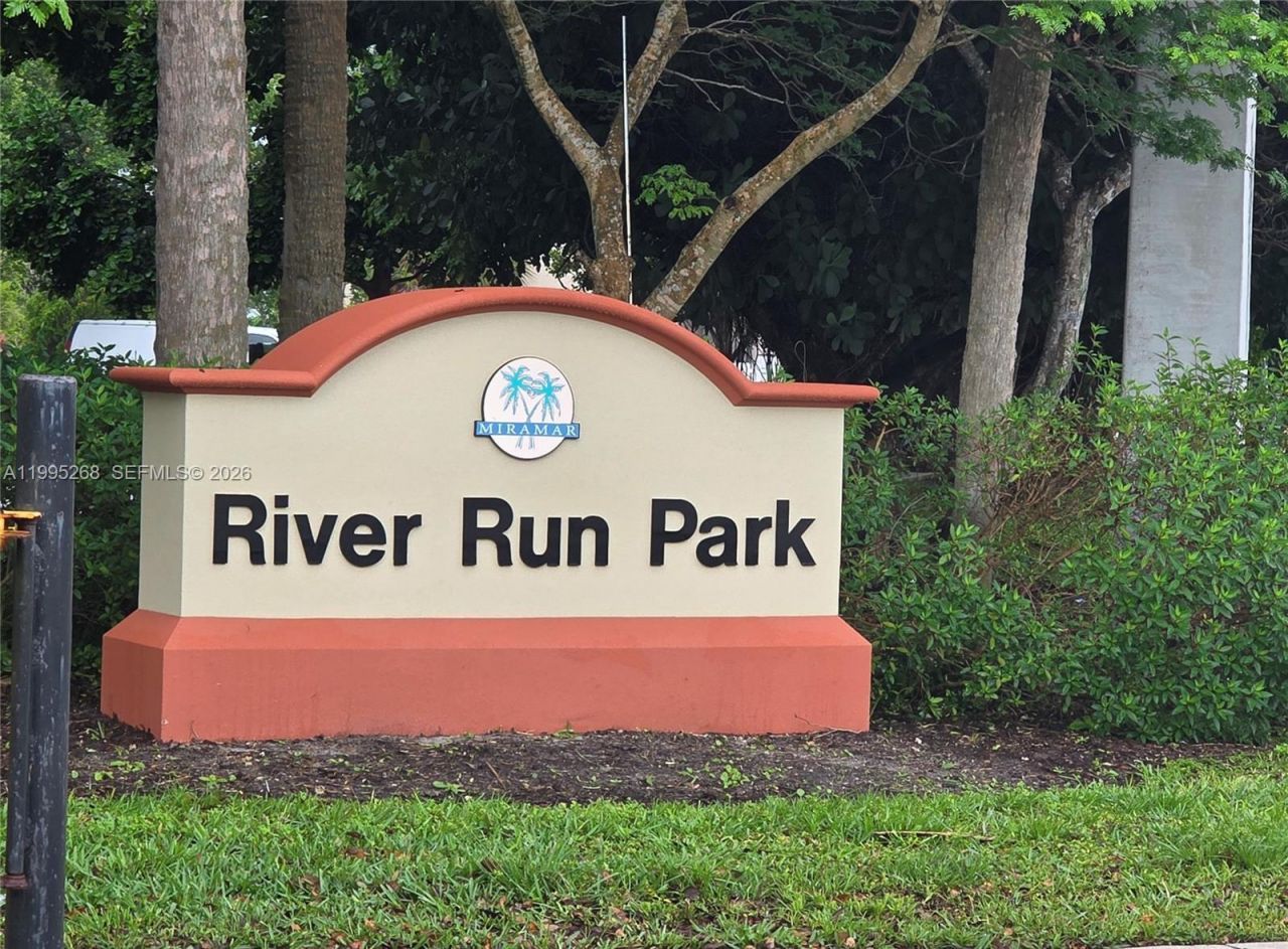 9800 Glacier Dr, Miramar, FL 33025 Photo