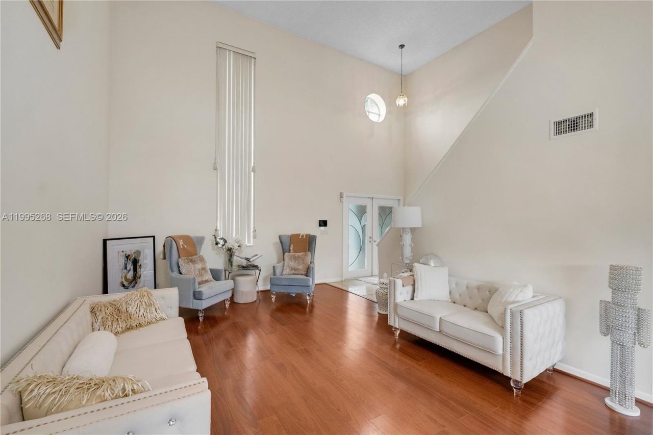 9800 Glacier Dr, Miramar, FL 33025 Photo