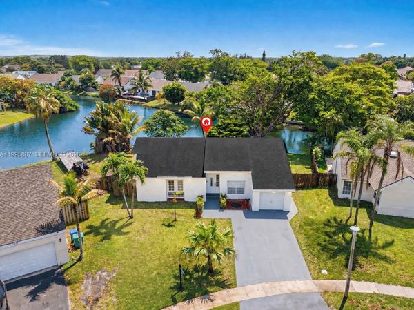 2710 Azalea Ave , Miramar, FL 33025