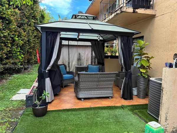 6858 NW 173rd Dr, Unit 305, Hialeah, FL 33015