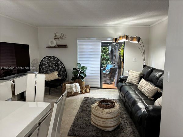 6858 NW 173rd Dr, Unit 305, Hialeah, FL 33015