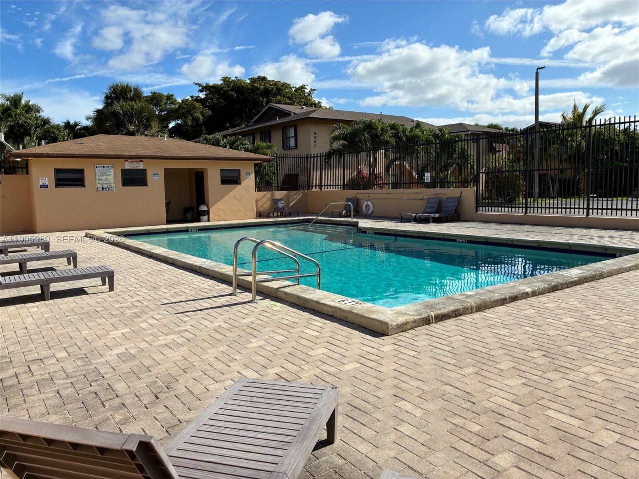 6858 NW 173rd Dr, Unit 305, Hialeah, FL 33015 Photo