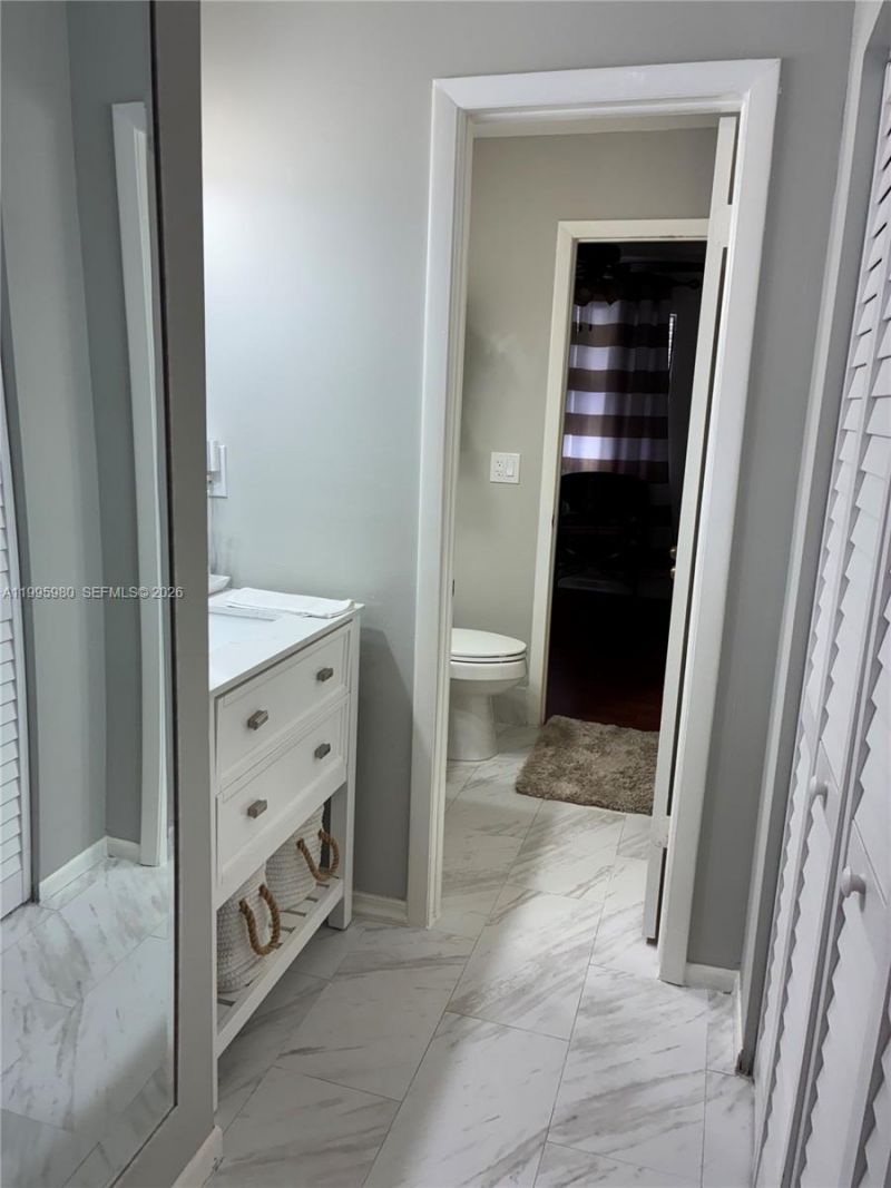 6858 NW 173rd Dr, Unit 305, Hialeah, FL 33015 Photo