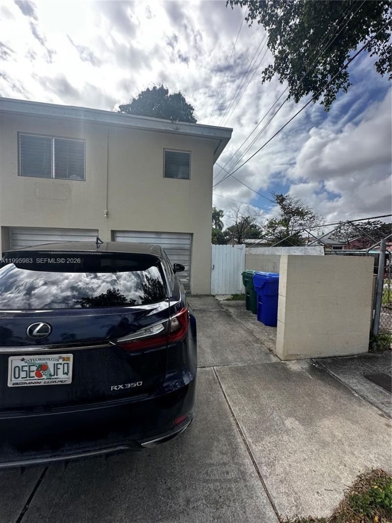 2420 SW 34 Ave, Unit A, Miami, FL 33145 Photo