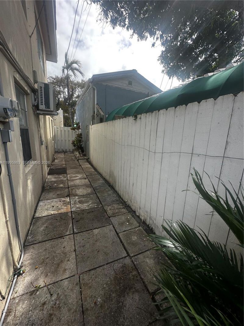 2420 SW 34 Ave, Unit A, Miami, FL 33145 Photo