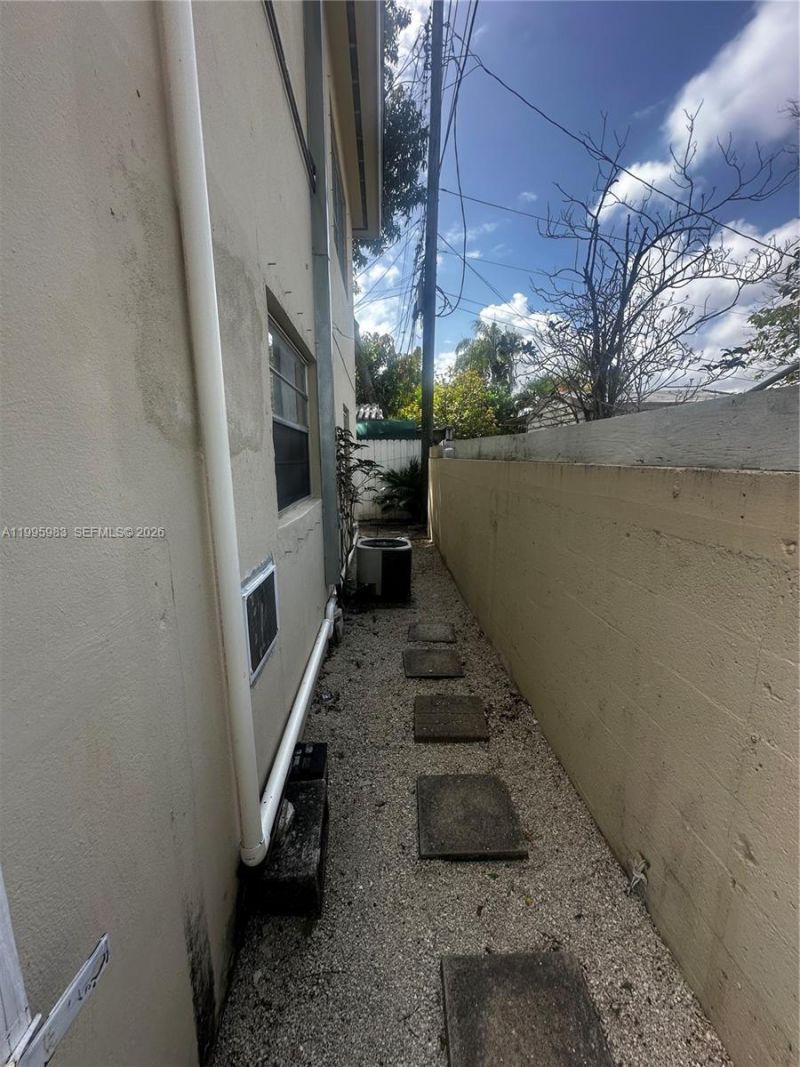 2420 SW 34 Ave, Unit A, Miami, FL 33145 Photo