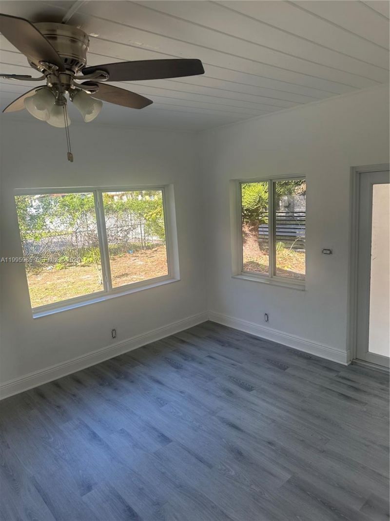 12690 NW 10th Ave, North Miami, FL 33168 Photo