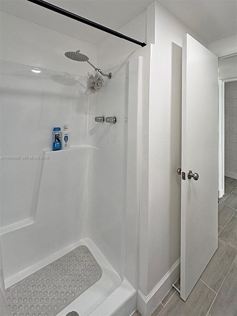 158 Pearl Ave , Plantation Key, FL 33070 Photo