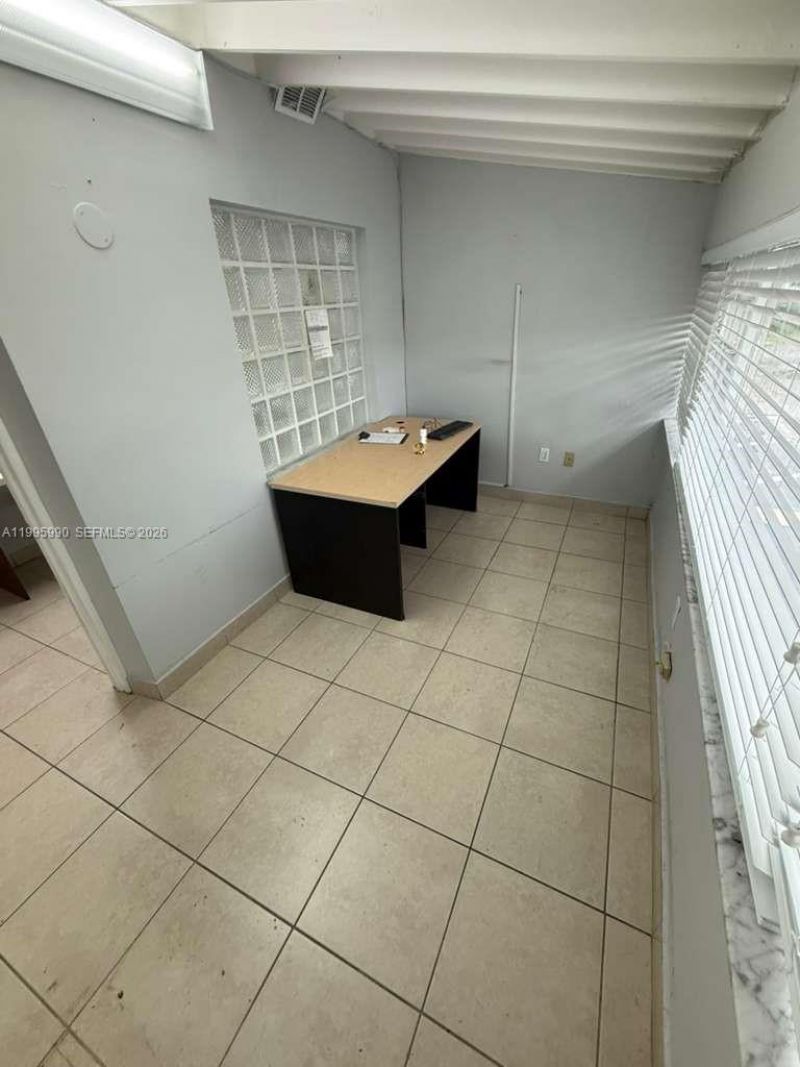 4141 SW 6th St, Miami, FL 33134 Photo