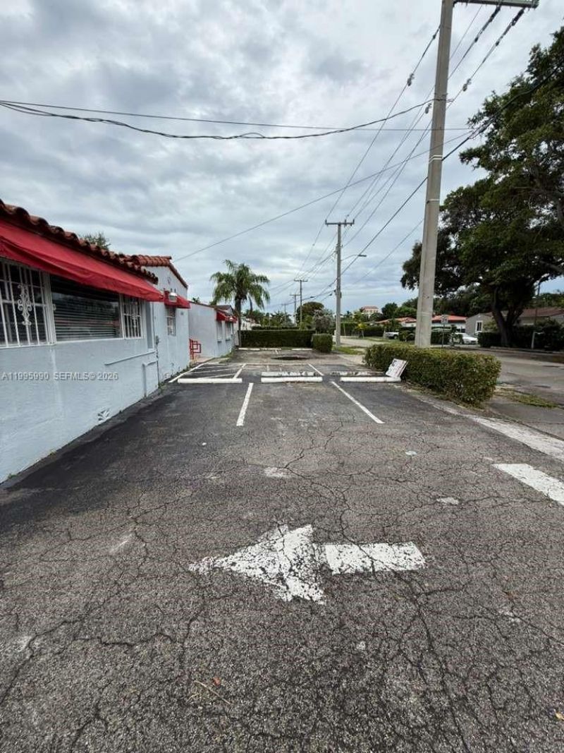 4141 SW 6th St, Miami, FL 33134 Photo