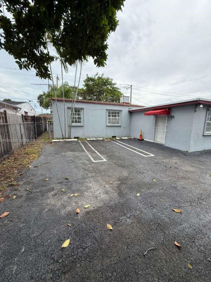 4141 SW 6th St, Miami, FL 33134 Photo