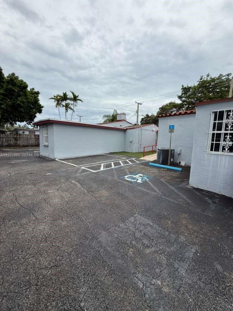 4141 SW 6th St, Miami, FL 33134 Photo