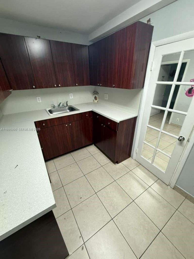 4141 SW 6th St, Miami, FL 33134 Photo