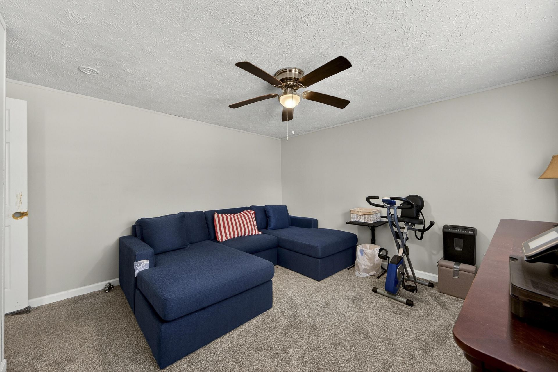 1093 Tobacco Road Photo 17