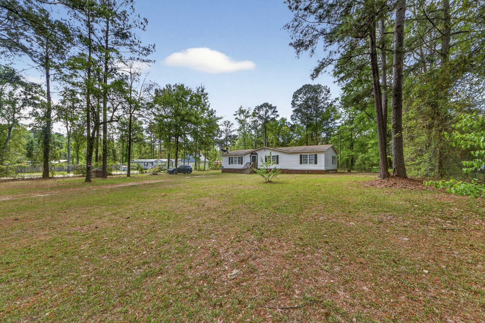 1093 Tobacco Road Photo 21