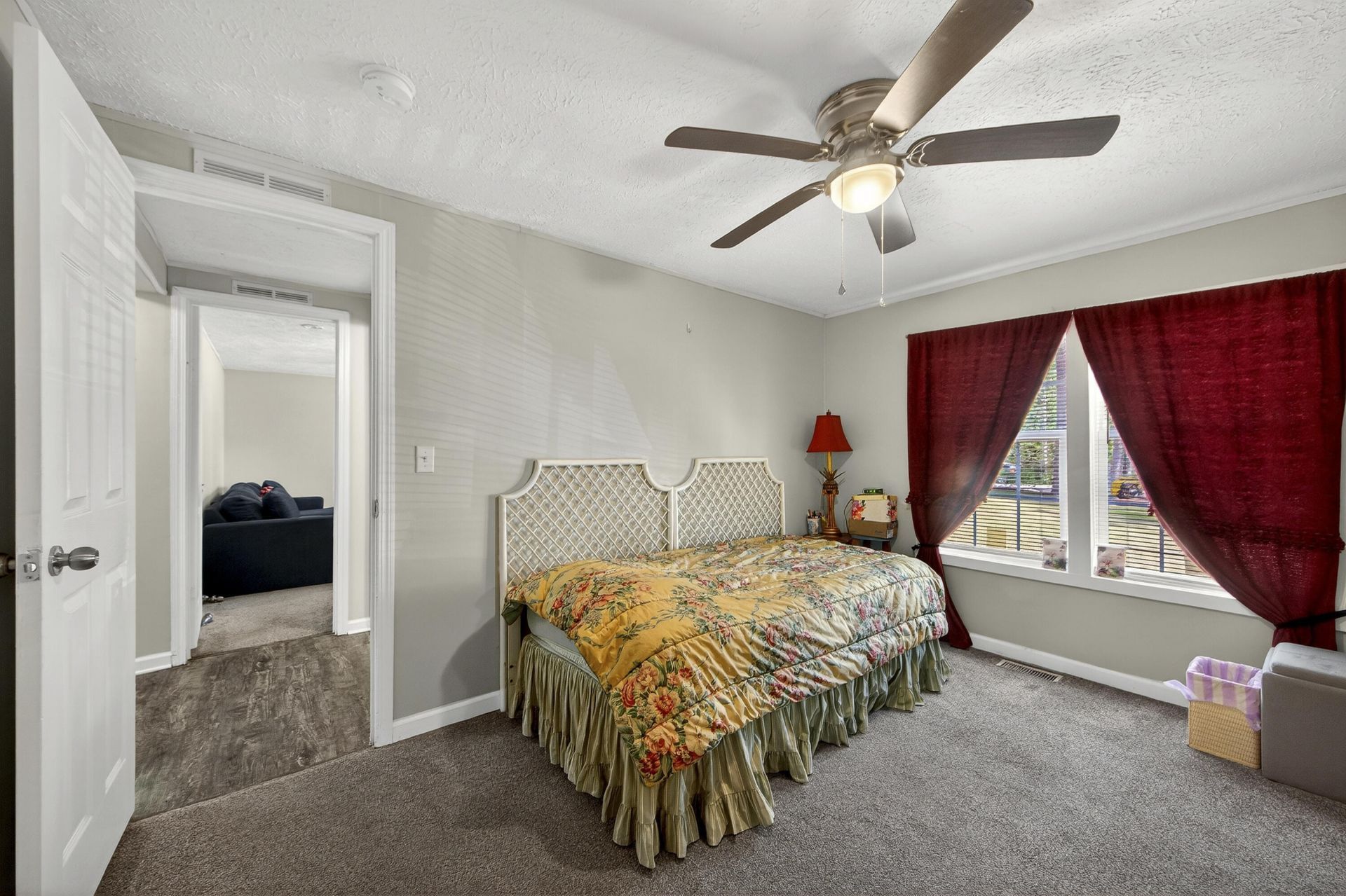 1093 Tobacco Road Photo 21