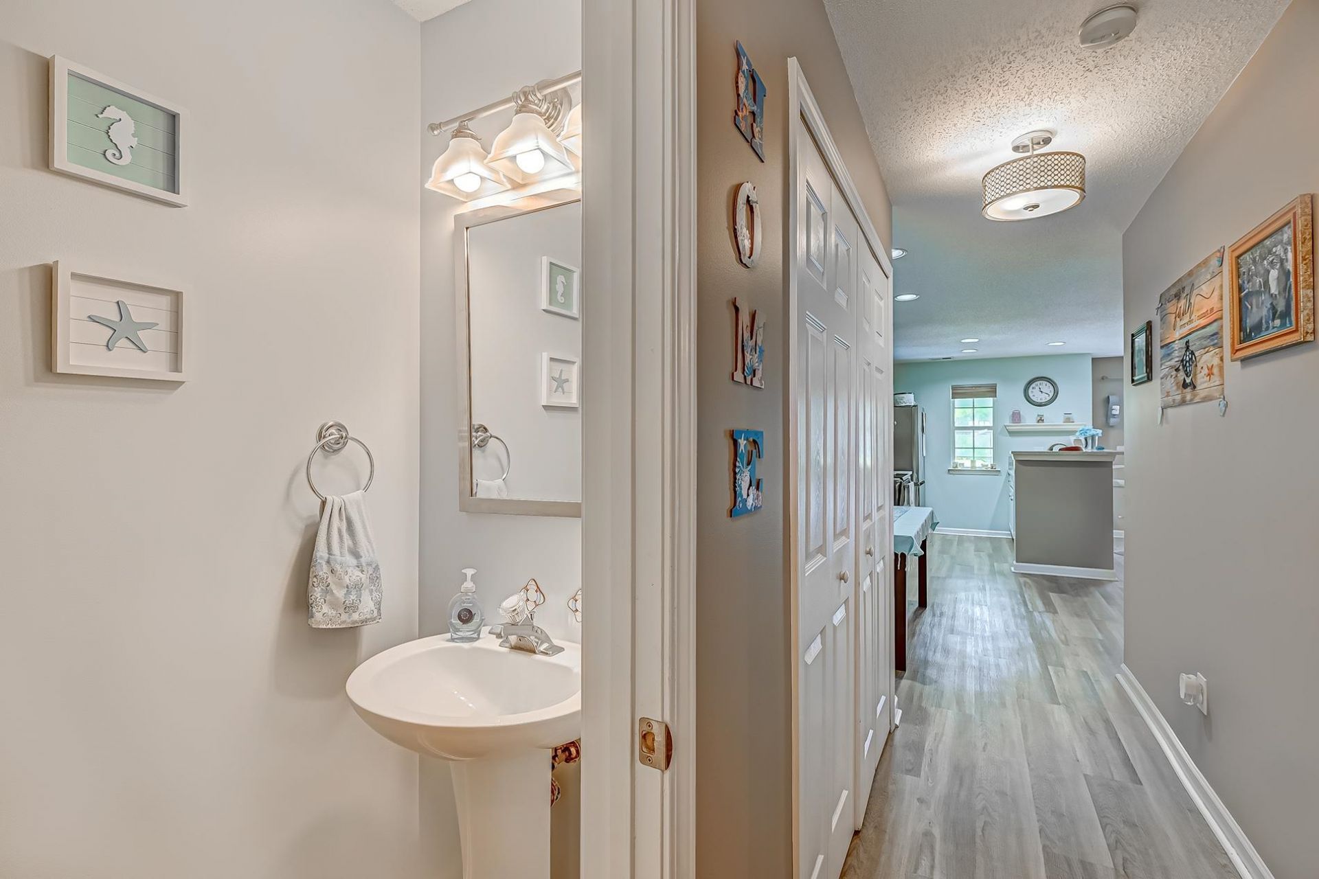 764 Wilshire Ln. Photo 12