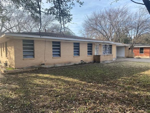 2408 Lake Air Drive , Waco, TX 76710