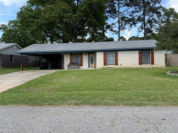 5548 Knollcrest Drive, Shreveport, LA 71129