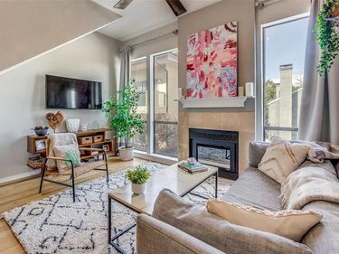 3907 Throckmorton Street, Unit 2, Dallas, TX 75219