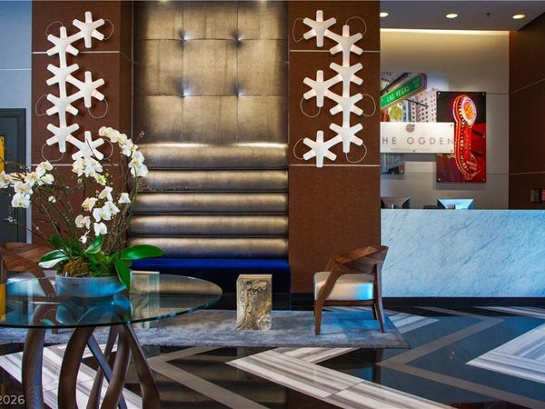 150 Las Vegas Boulevard, Unit 1711, Las Vegas, NV 89101