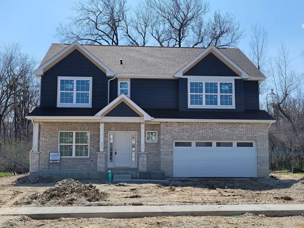 2412 Fleetwood Drive , Joliet, IL 60432