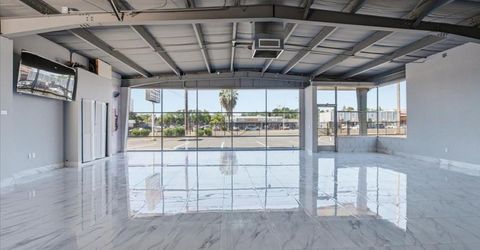 4554 Auburn Blvd, Sacramento, CA 95841 Photo