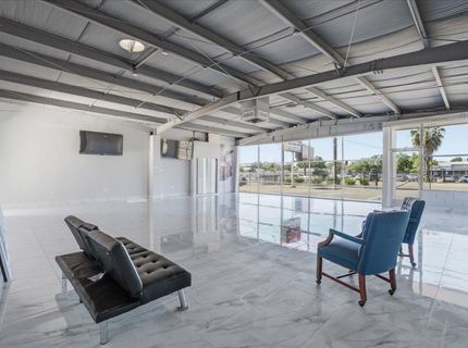 4554 Auburn Blvd, Sacramento, CA 95841 Photo