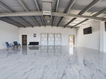 4554 Auburn Blvd, Sacramento, CA 95841 Photo