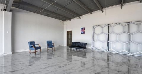 4554 Auburn Blvd, Sacramento, CA 95841 Photo