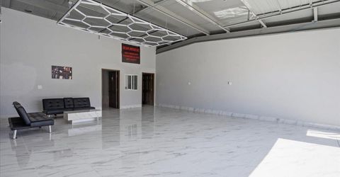 4554 Auburn Blvd, Sacramento, CA 95841 Photo