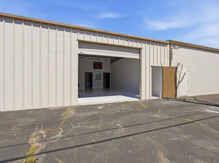 4554 Auburn Blvd, Sacramento, CA 95841 Photo