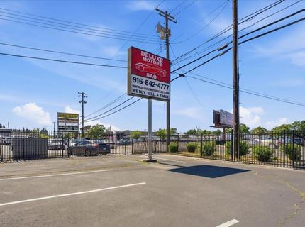 4554 Auburn Blvd, Sacramento, CA 95841 Photo
