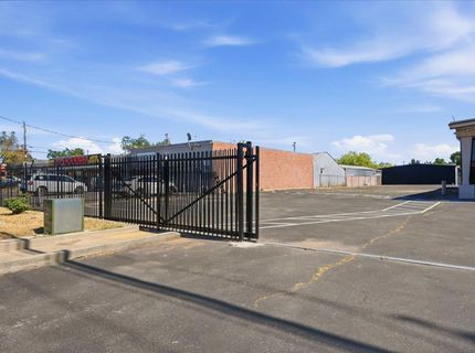 4554 Auburn Blvd, Sacramento, CA 95841 Photo