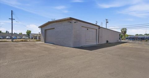 4554 Auburn Blvd, Sacramento, CA 95841 Photo