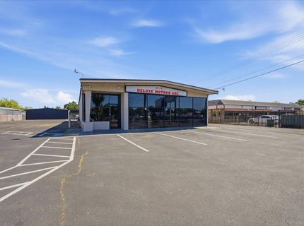 4554 Auburn Blvd, Sacramento, CA 95841 Photo