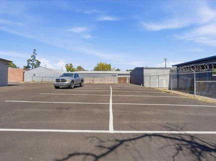 4554 Auburn Blvd, Sacramento, CA 95841 Photo